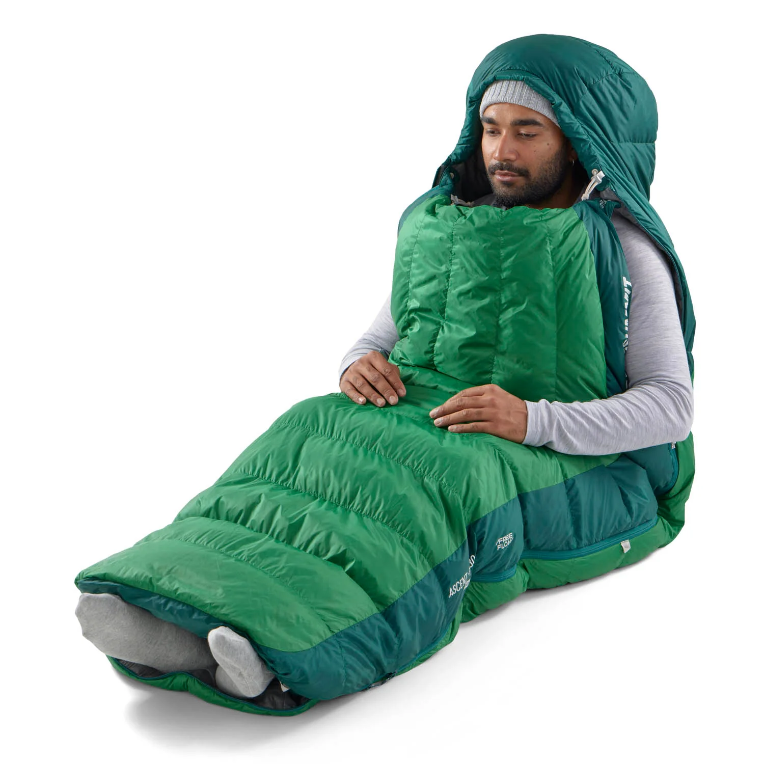 ascentdownsleepingbag-1c-30fregular_asl041101-052001_model_2_wbg-3-1.webp