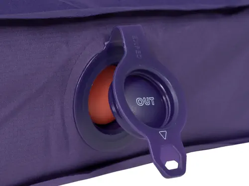 megamat-ultra-deflate-valve-3-1.webp