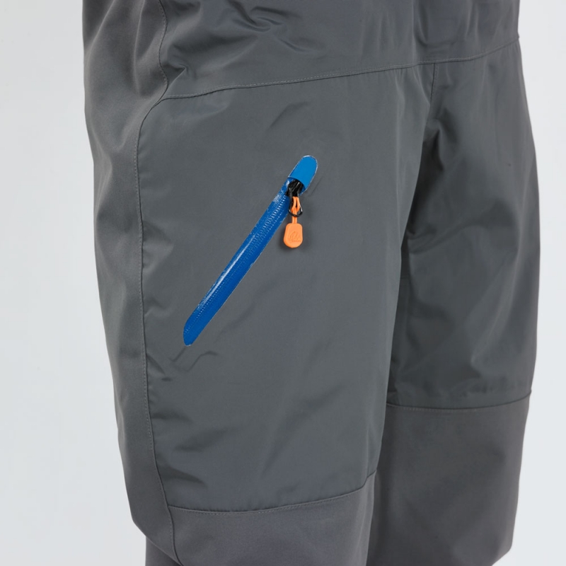 rogen-suit-2
