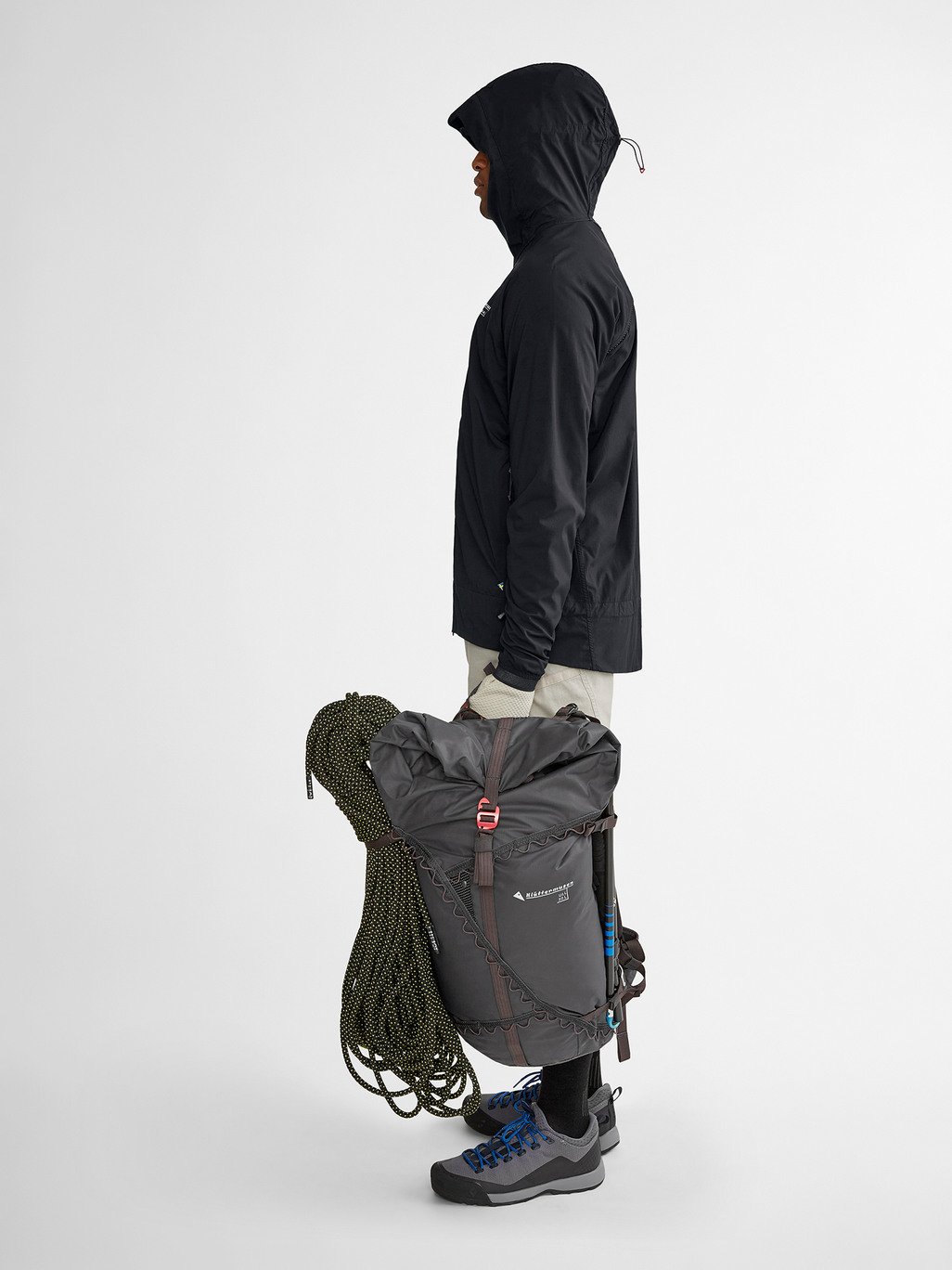 846_oErfcIyzOHGXW2uMByRsg_10652m11_nal_hooded_jacket_ms_black_011-full.jpg