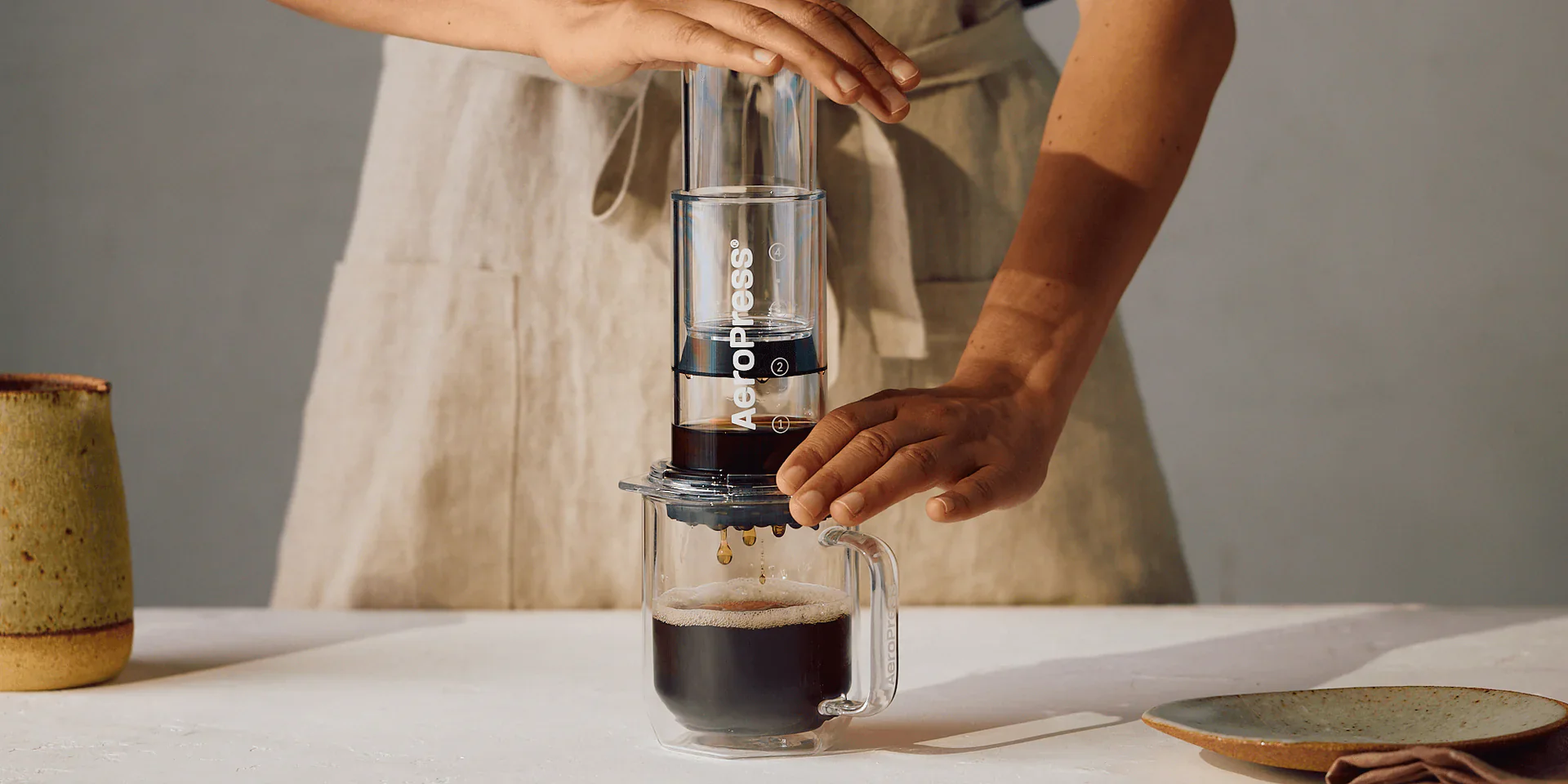 AeroPress Clear Coffee Press - Pink Featured Image 9